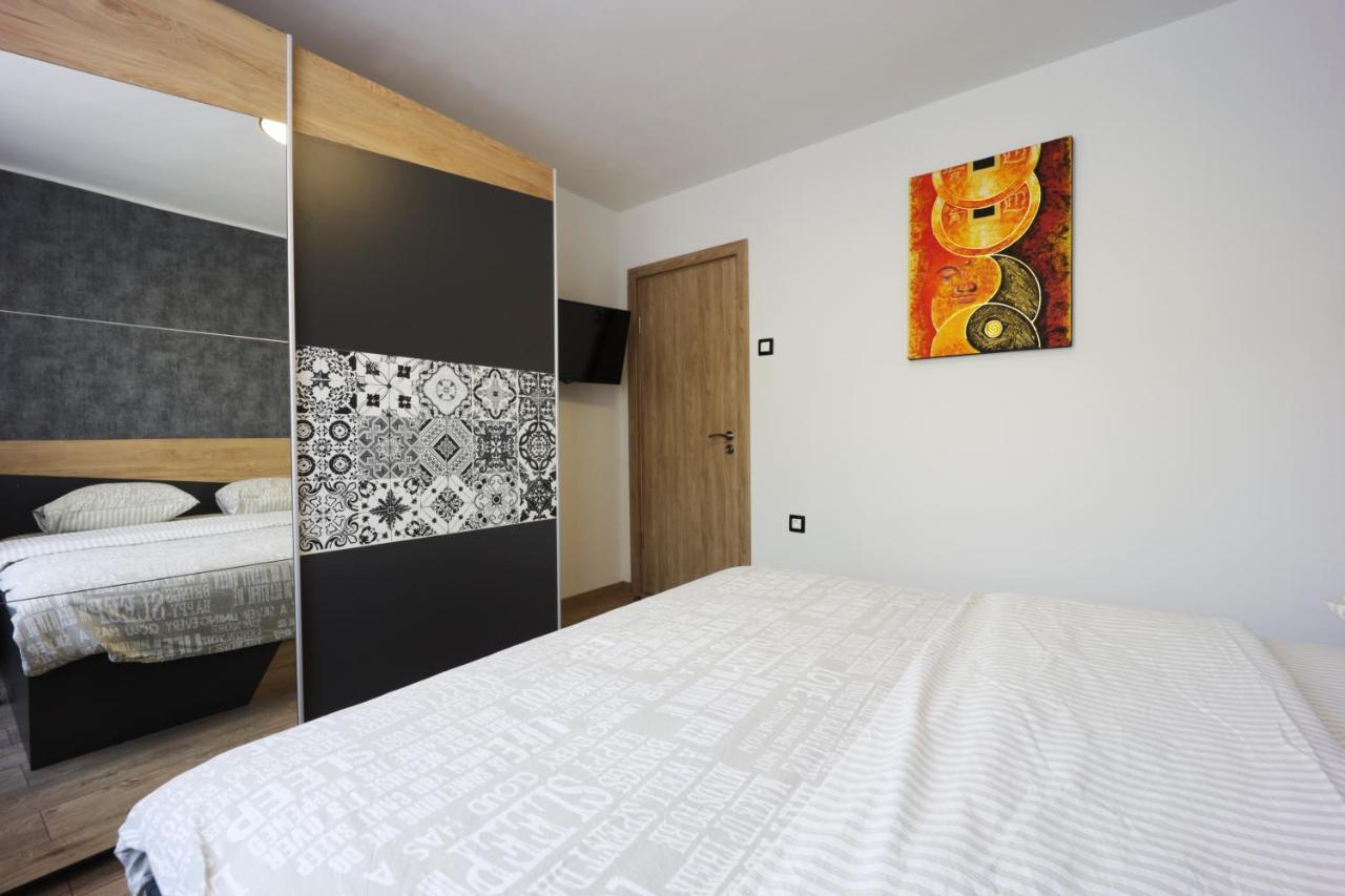 Apartments Relax 3&4 Варна Экстерьер фото