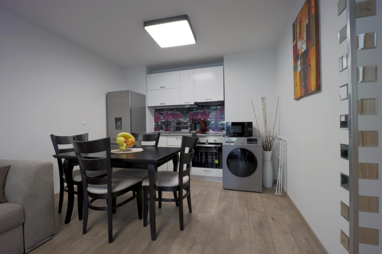 Apartments Relax 3&4 Варна Экстерьер фото